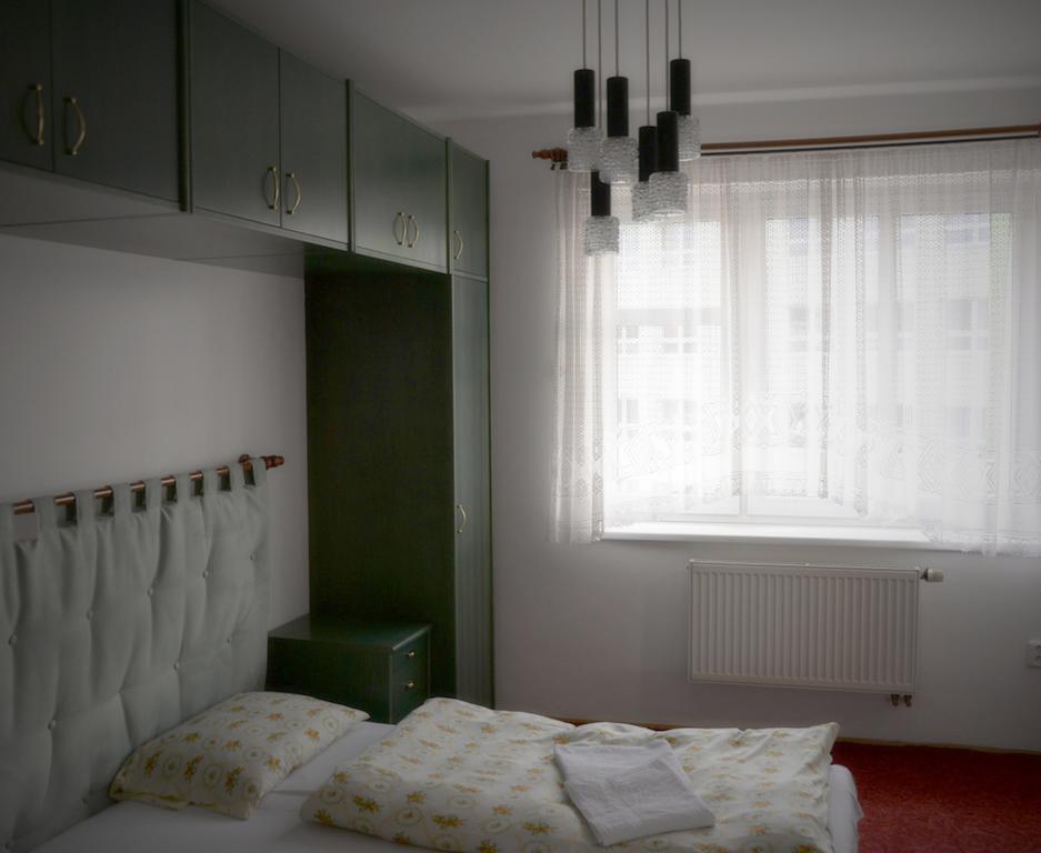Harmony Hall Apartments Hradec Králové Exterior foto